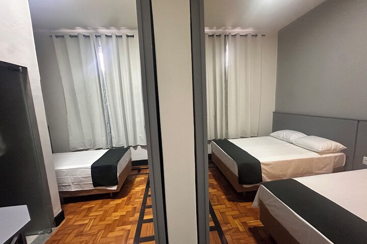 Room 15 of 111