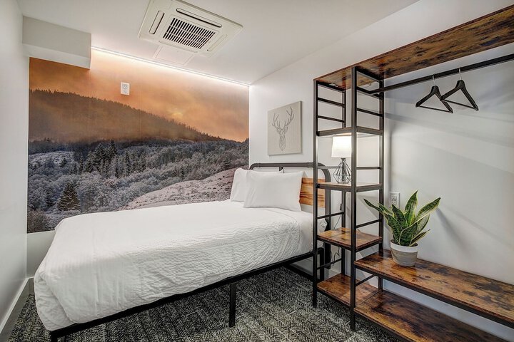 Room 21 of 66