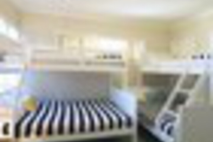 Room 14 of 78