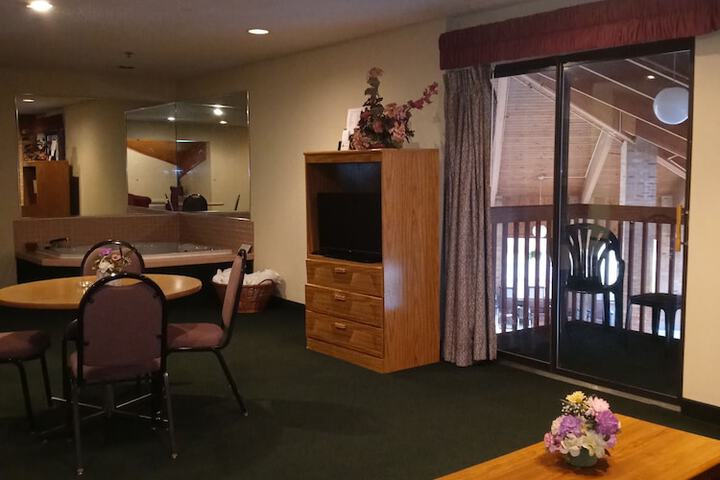 Room 12 of 30