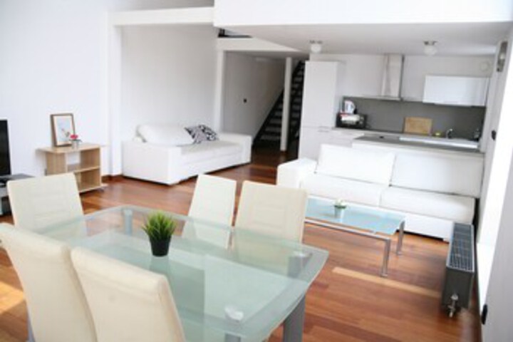 Room 107 of 275