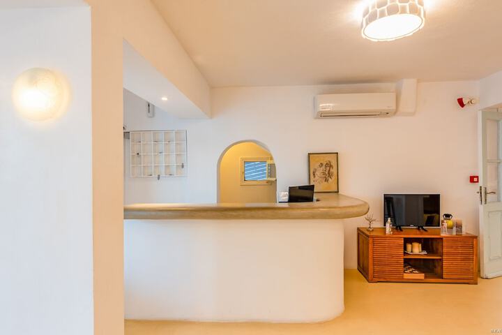 Hotel Interior 2 of 119
