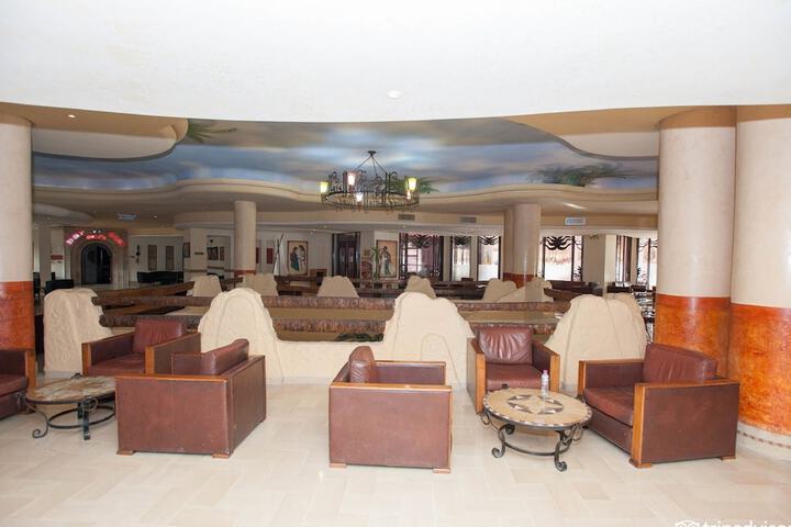 Hotel Interior 5 of 31