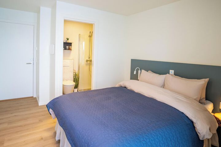 Room 15 of 99