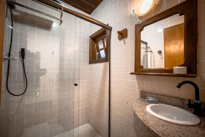 Room 49 of 63