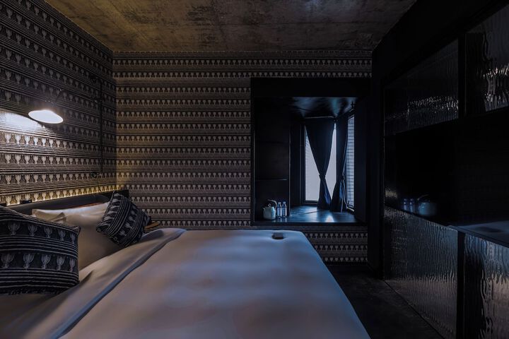 Room 21 of 44