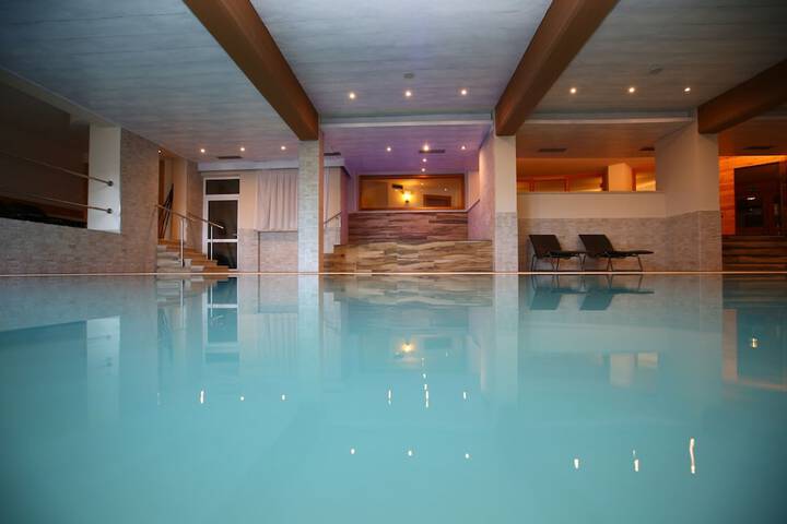Pool 34 of 105