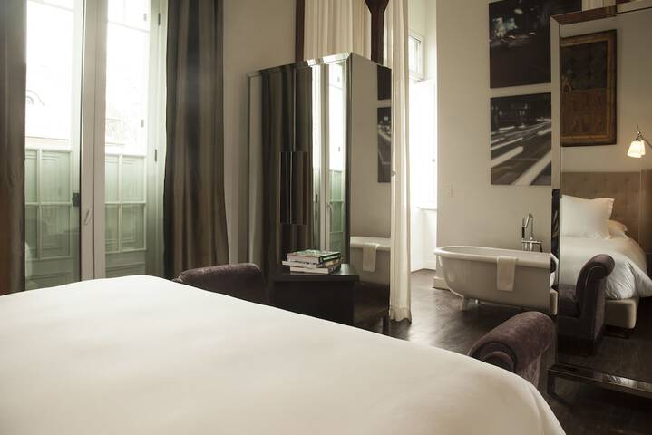 Room 5 of 45