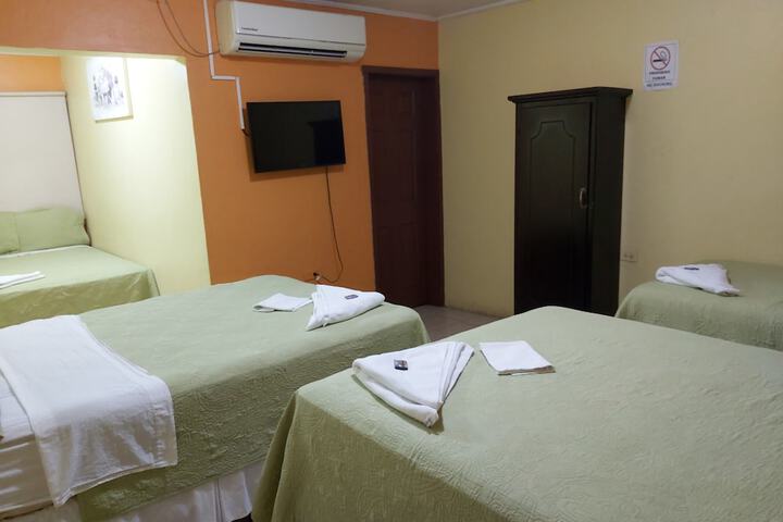 Room 12 of 25