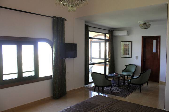 Room 17 of 65