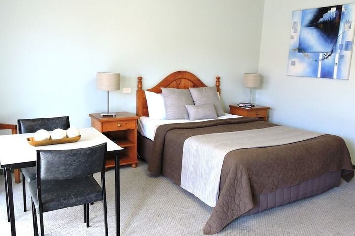 Room 3 of 30