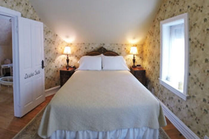 Room 60 of 100
