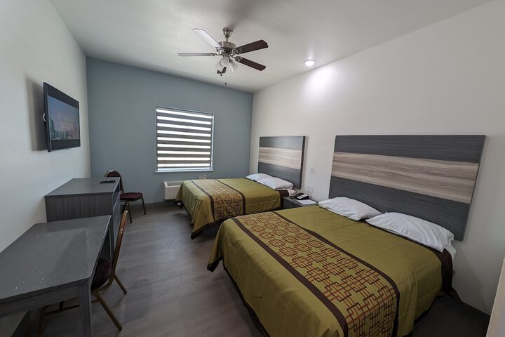 Room 14 of 63