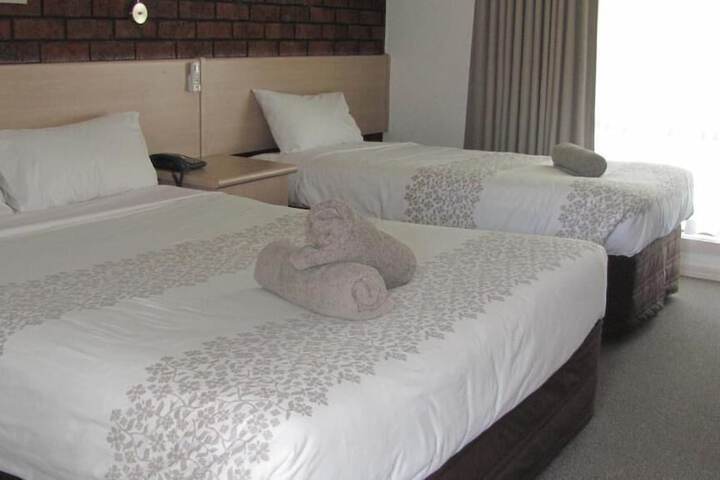 Room 9 of 95
