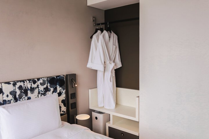Room 40 of 78