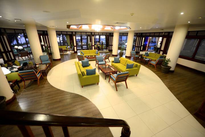 Hotel Interior 4 of 161