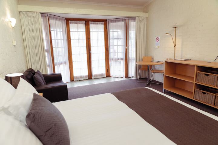 Room 20 of 53