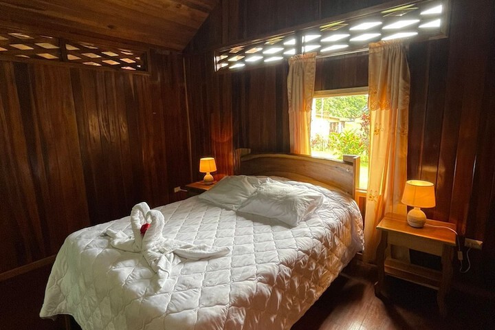 Room 7 of 25