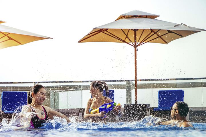 Hotel Pool