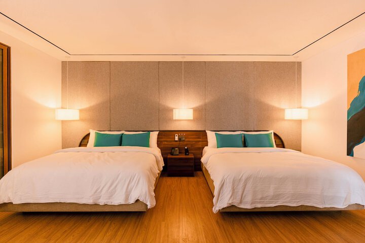 Room 17 of 74