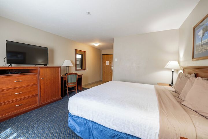 Room 5 of 33
