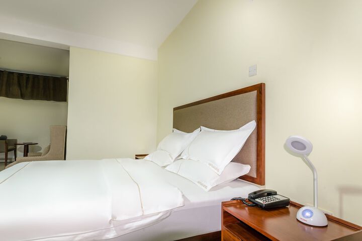 Room 12 of 51