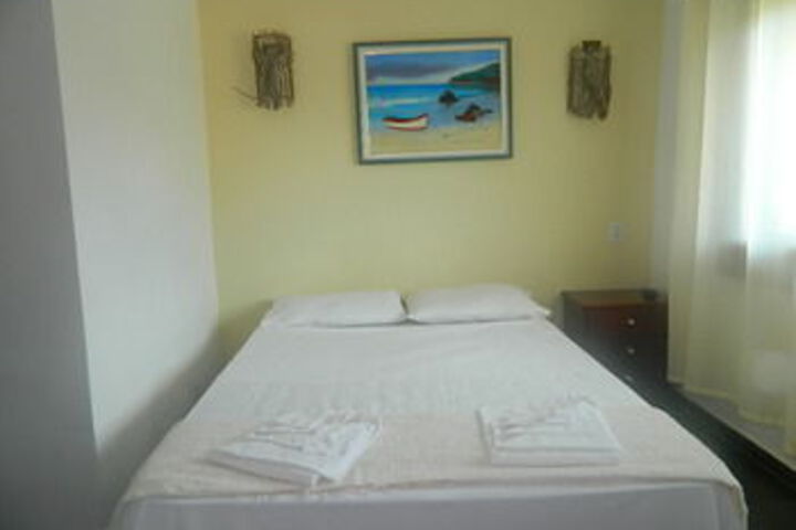 Room 34 of 90