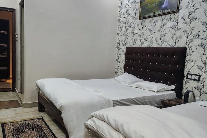 Room 11 of 22