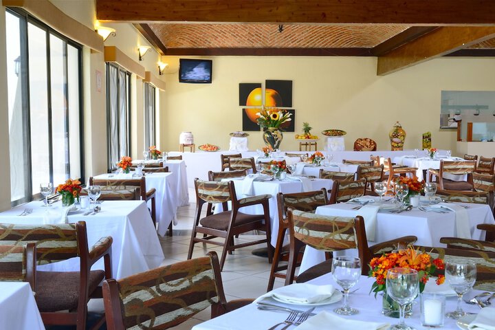 Dining Photos
