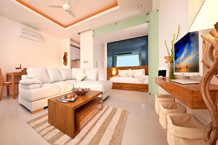 Room 5 of 98
