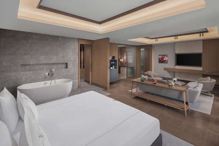 Room 14 of 100