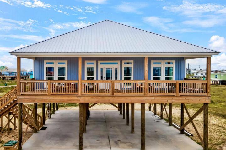 Exterior of 079 Family Tides