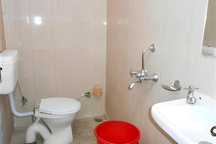Hotel Basant
