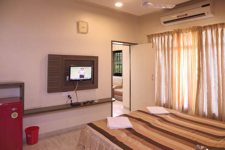 Room 4 of 46