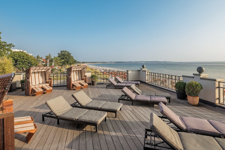Sundeck 73 of 78