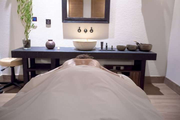 Spa 151 of 318
