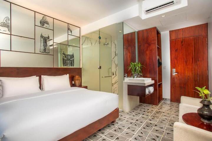 Room 16 of 23
