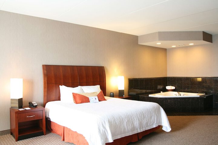 1 King Bed (9 of 22)