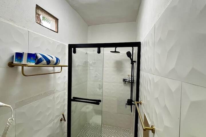 Room 271 of 339