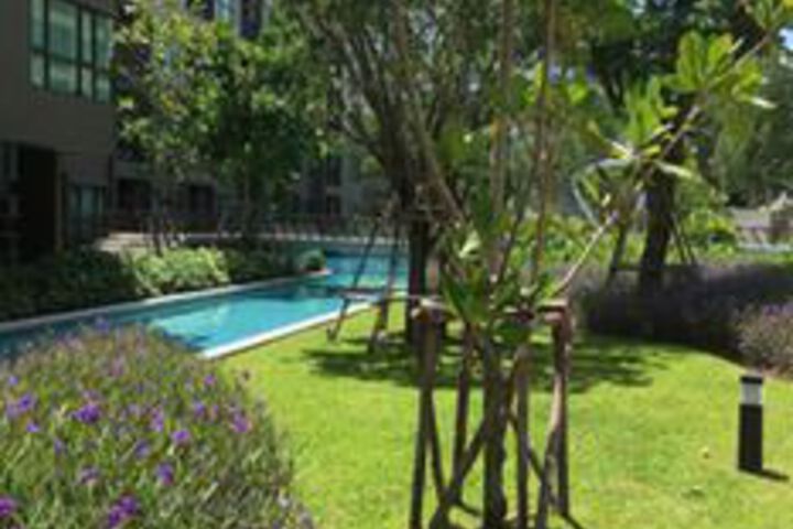 Hotel Exterior 5 of 30