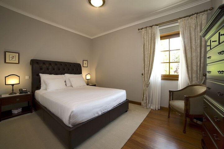 Room 72 of 162