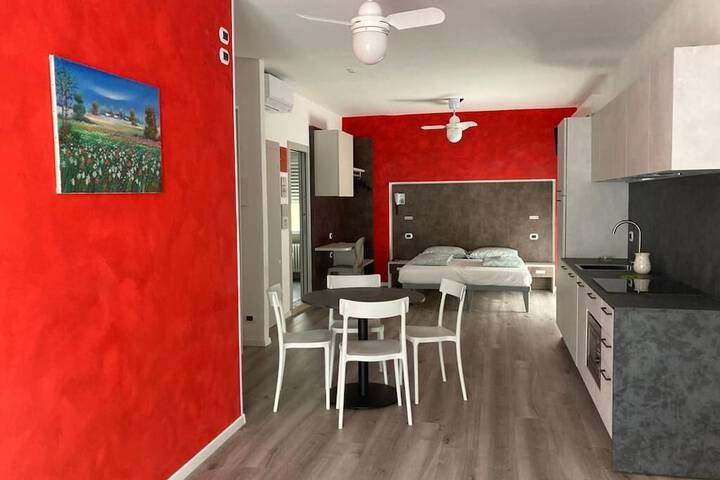 Room 4 of 38