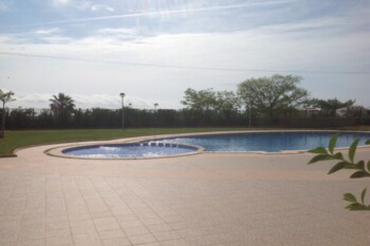 Pool 16 of 20