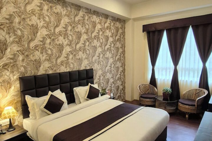 Room 8 of 39