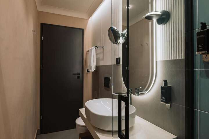 Room 44 of 55