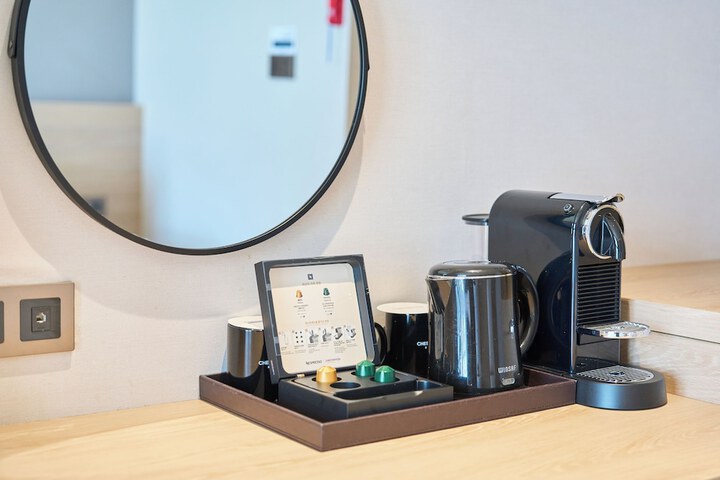 Breakfast/Coffee Service 47 of 106