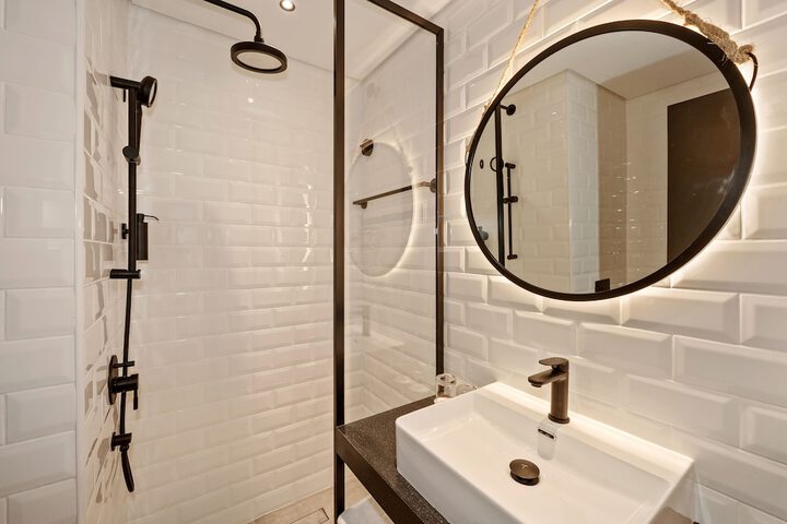 Clean Restrooms