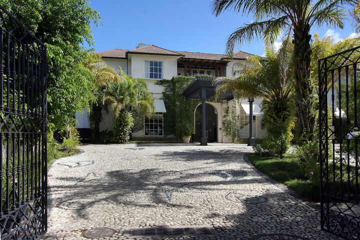 Hero Image 1 of 119