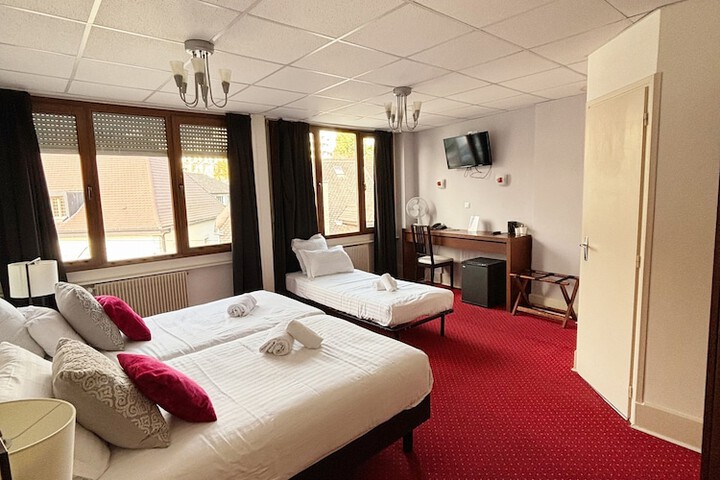 Room 19 of 47