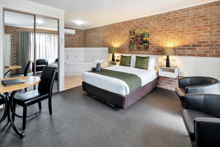 Room 14 of 35
